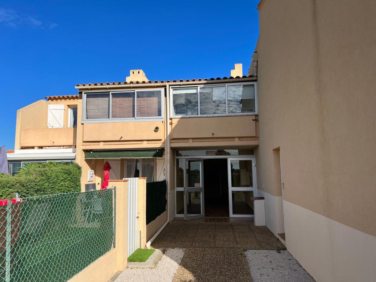 Joli Studio Tres Clair A Proximite Mer Pour 3 Personnes La Londe-les-Maures Exterior foto